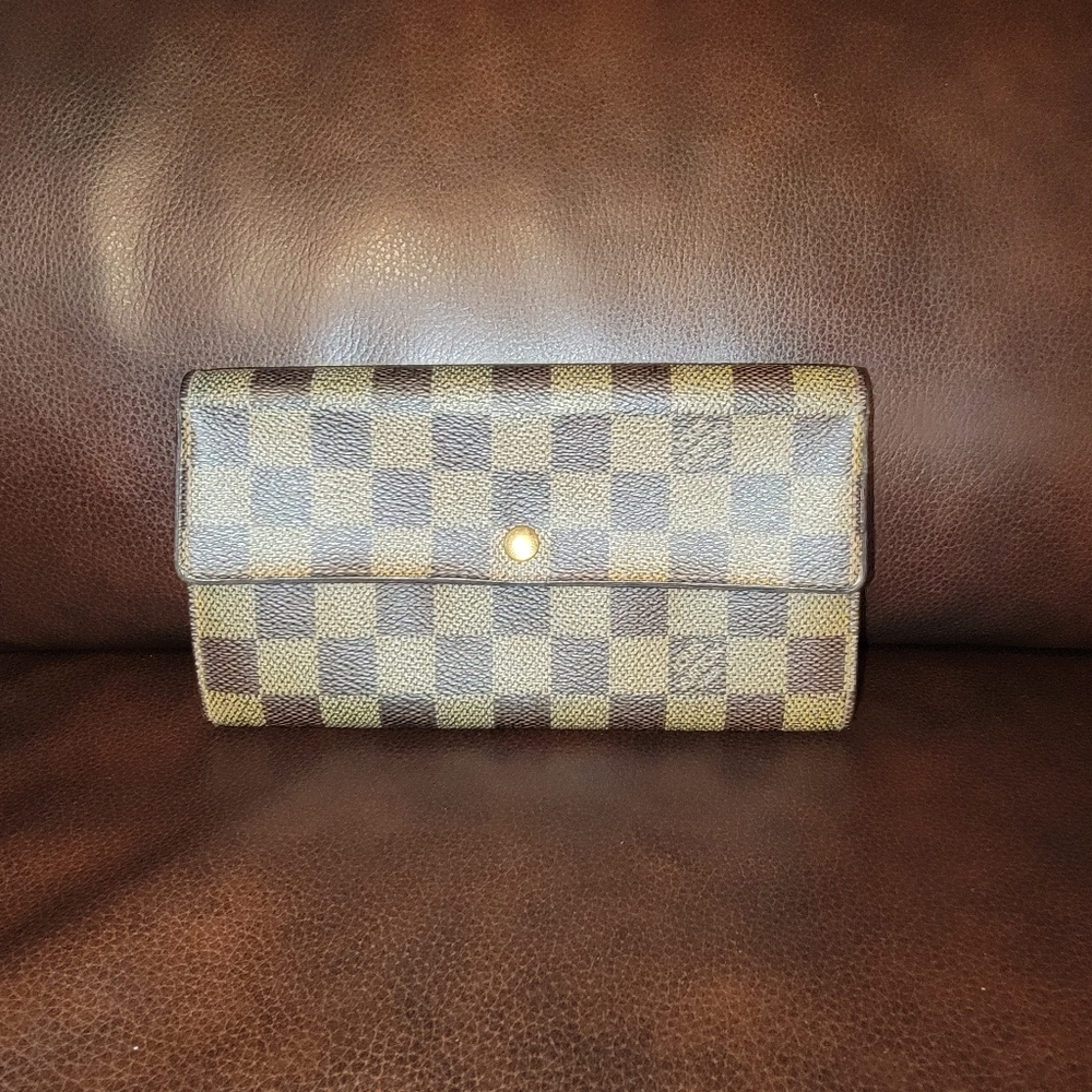 Louis Vuitton Sara ebene wallet